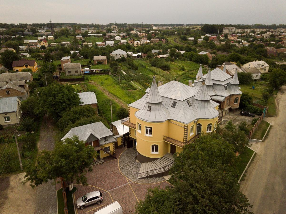 Приватна Садиба Фортеця Малехів Exteriör bild
